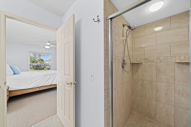 Building Photo - ANNUAL RENTAL - 2 + DEN / 2 BATH AT PIPERS...