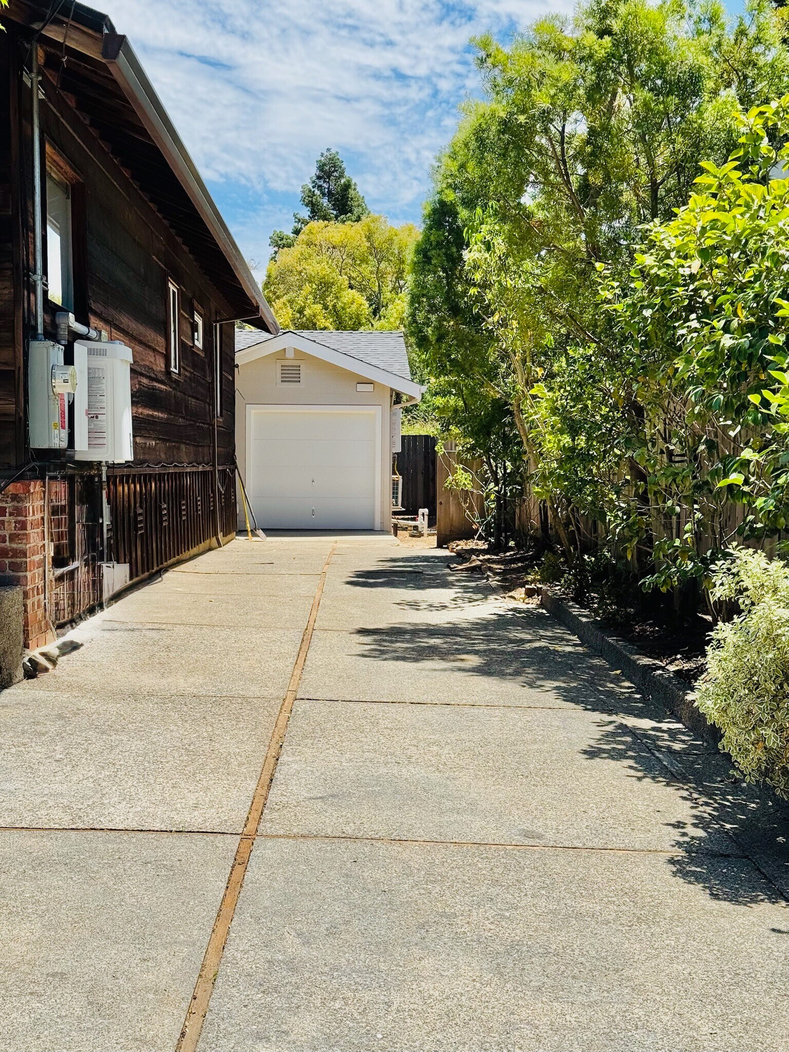 Driveway to ADU - 21 Sierra Ave
