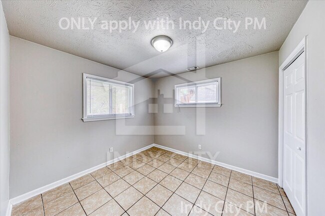 Building Photo - 2416 Morning Star Dr