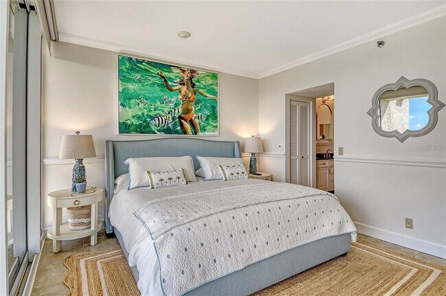 Building Photo - 1065 Gulf of Mexico Dr