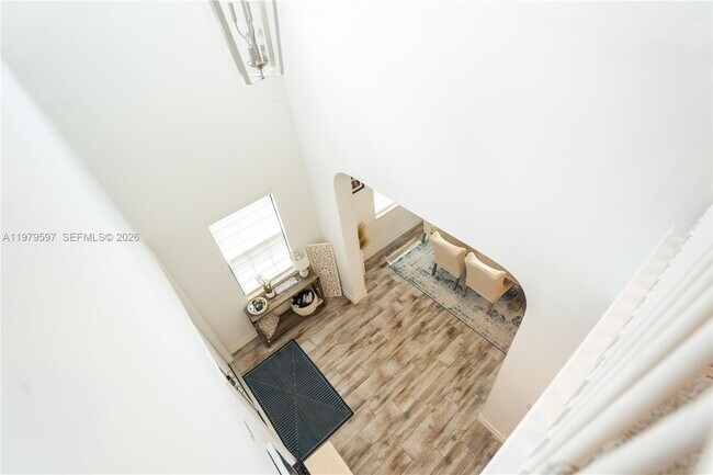 Building Photo - 11826 SW 13th Ct