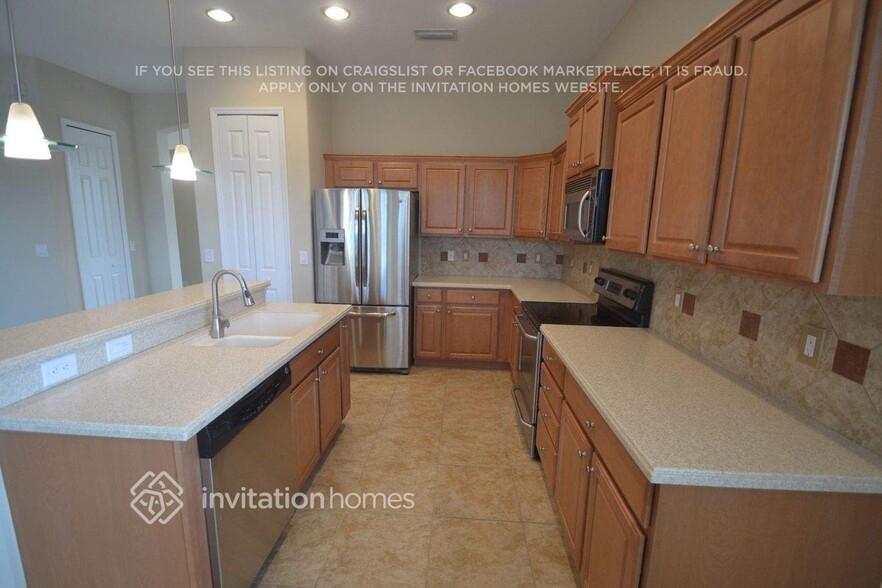 Building Photo - 15733 Butterfish Pl