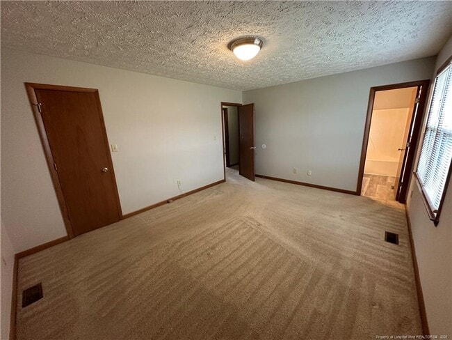 Building Photo - 8516 Amish Dr