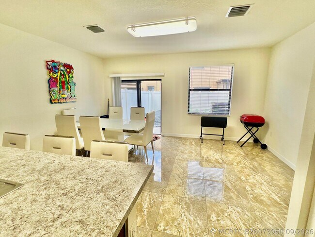 Building Photo - 10490 W 33rd Way
