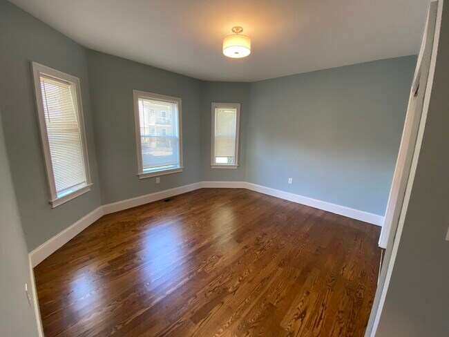 Building Photo - 333 Highland Ave
