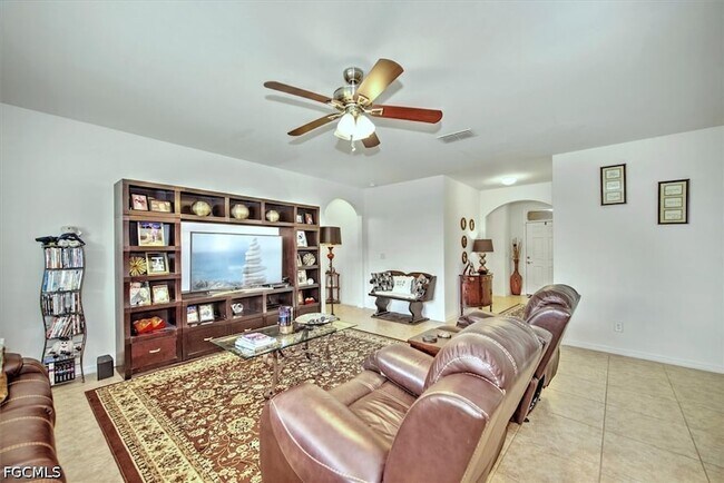 Building Photo - 3200 Birch Tree Ln