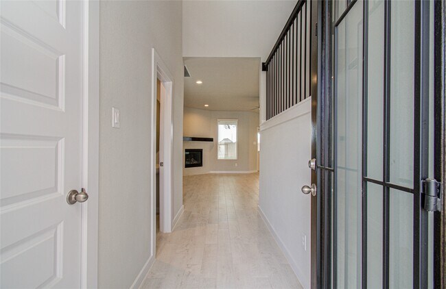 Building Photo - 15723 Telge Rd