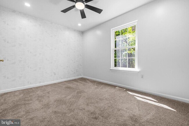 Building Photo - 3979 Burning Bush Ct