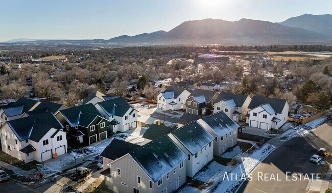 Building Photo - 3645 Verde Dr