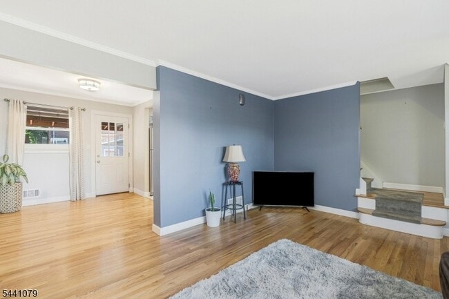 Building Photo - 640 Desota Dr