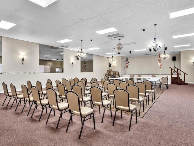 Building Photo - 3600 NE 170th St