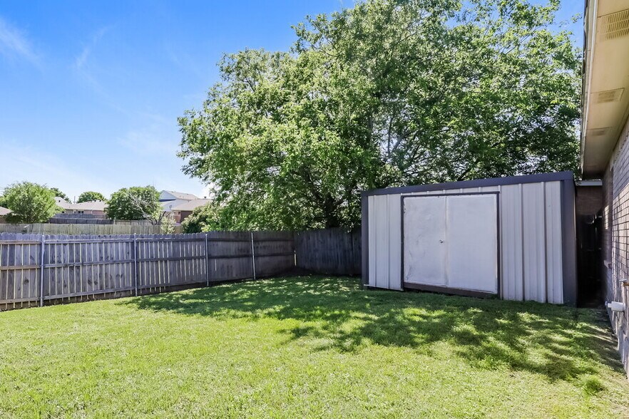 Building Photo - 4604 Quarry Cir