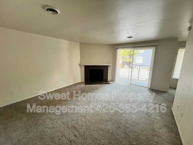 Building Photo - 12219 NE Bel Red Rd
