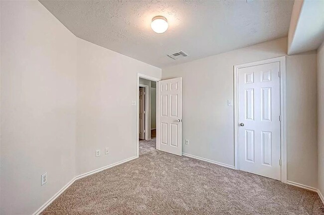 Building Photo - 25218 Boulder Bend Ln