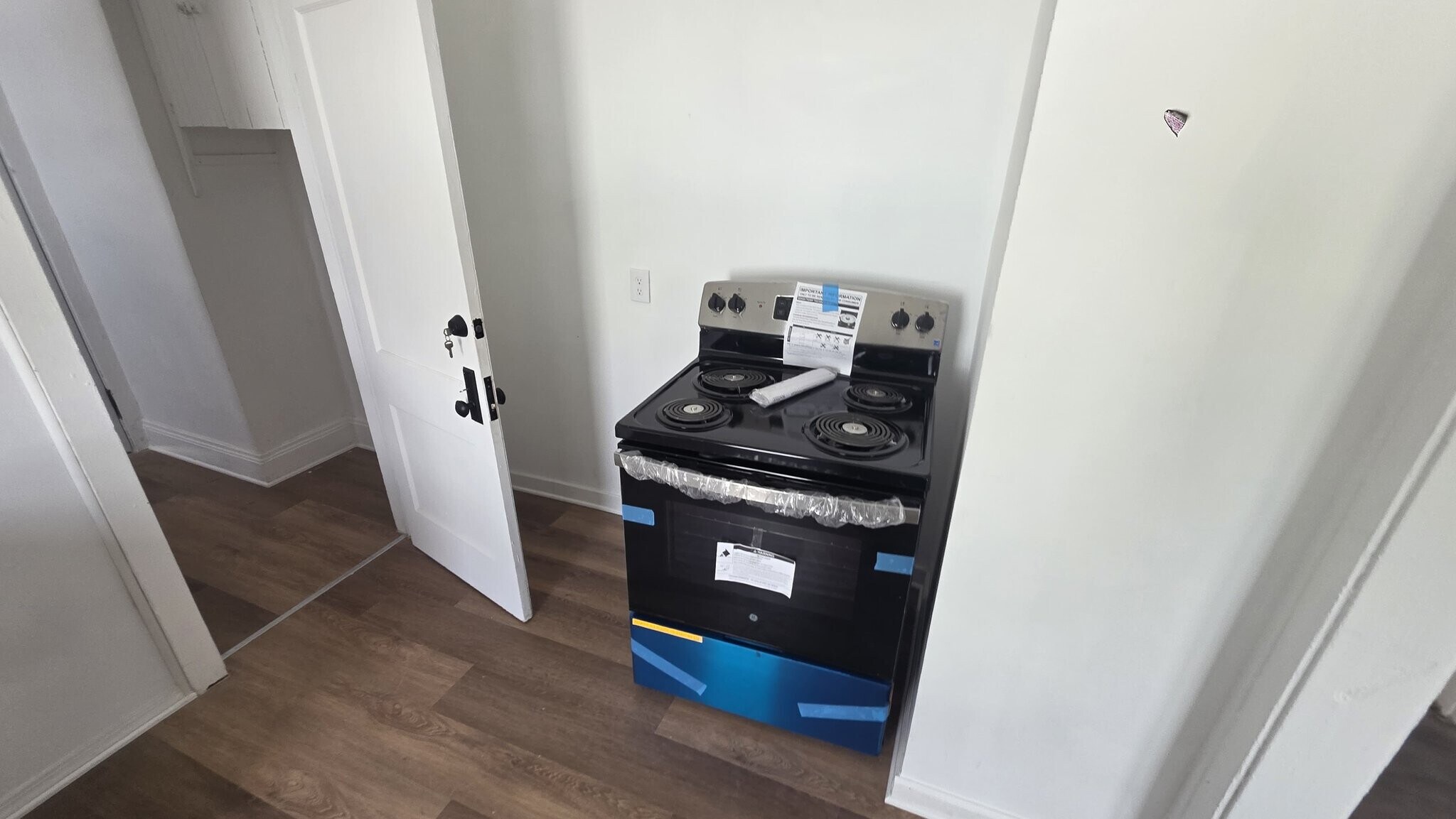 Building Photo - 3621 E 154th St