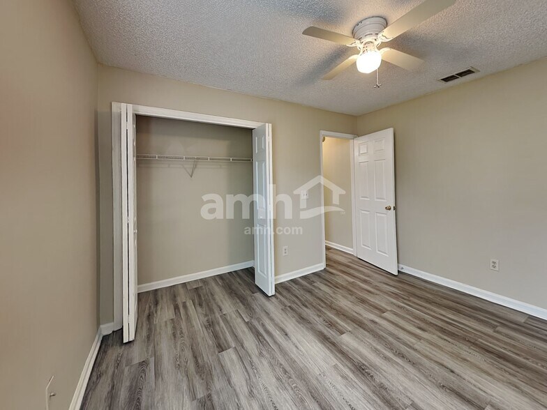 Building Photo - 1157 Windy Willows Dr