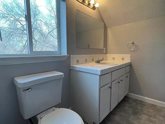 Building Photo - 625 Juniper St