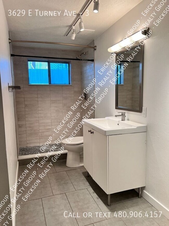 Building Photo - 3629 E Turney Ave