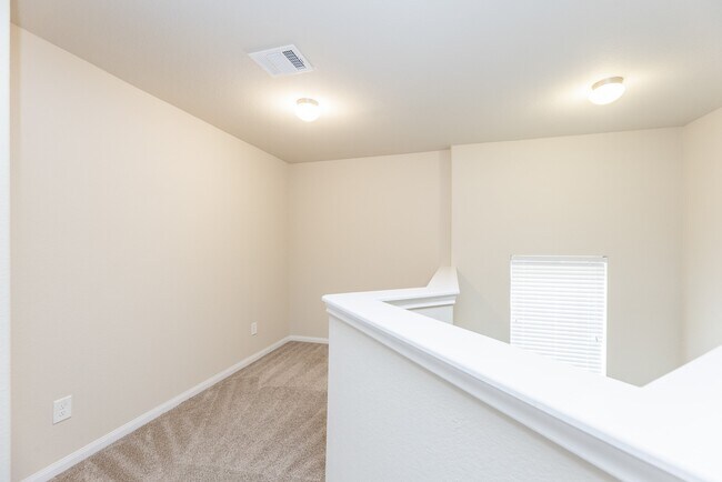 Building Photo - 24922 Scarlatti Cantata Dr