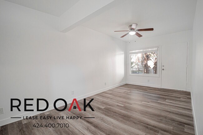 Building Photo - 4037 McLaughlin Ave