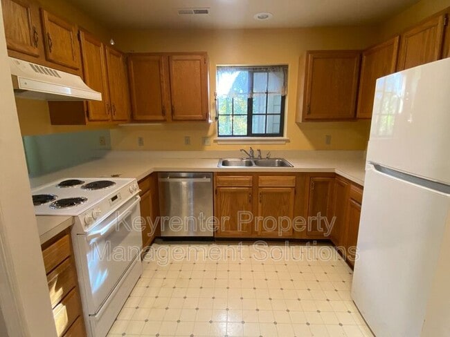 Building Photo - 1029 Amber Ridge Rd
