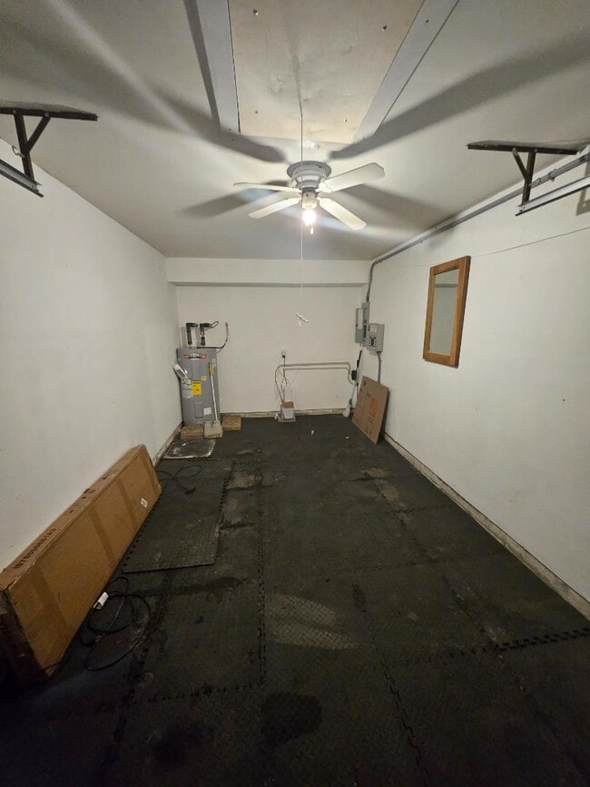 Building Photo - 1036 Glen Willow Dr