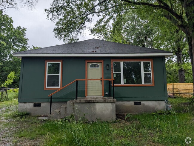 Building Photo - 182 Dixon Cir