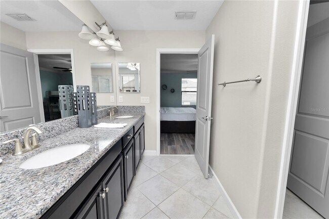 Building Photo - 13917 Roseate Tern Ln