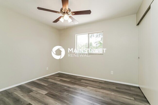 Building Photo - 4 Bedroom Pet-Friendly Home in FORT MYERS, FL with Main Street Renewal