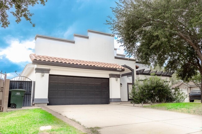 Building Photo - 10620 Porfirio Dr