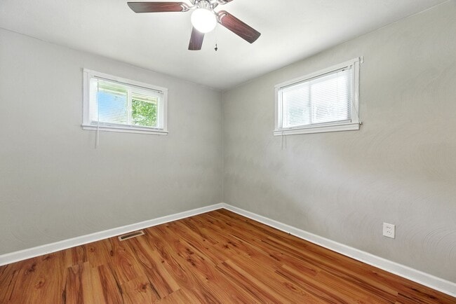 Building Photo - 206 Cynthia Dr