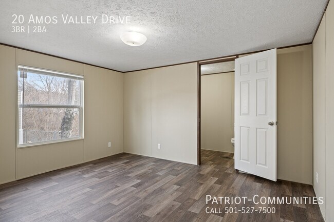 Building Photo - 20 Amos Valley Dr