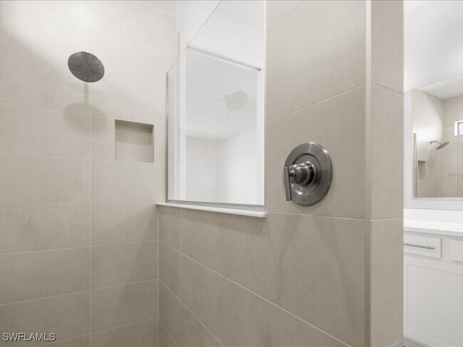 Building Photo - 18262 Parksville Dr