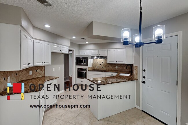 Building Photo - 2910 Old Mill Run, Grapevine