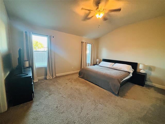 Building Photo - 6820 Elm St