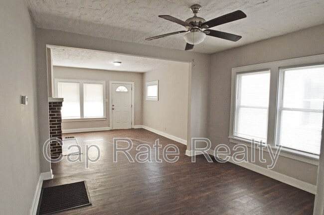 Building Photo - 616 S Ogden Ave