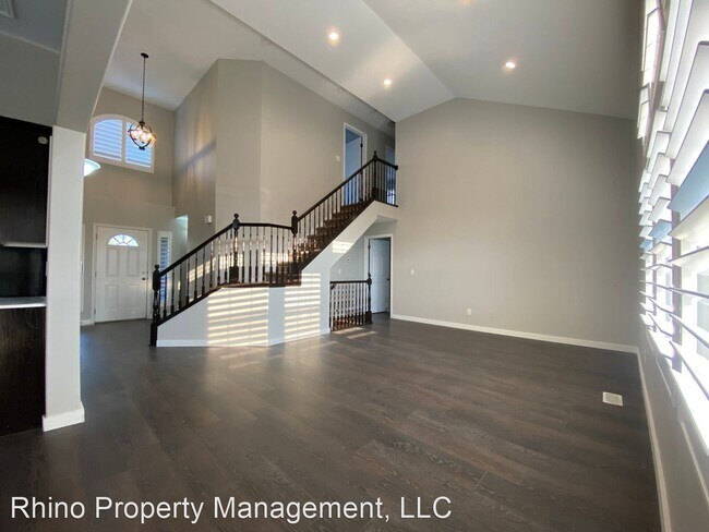 Building Photo - 6 br, 3.5 bath House - 8099 Pine Lake Circle