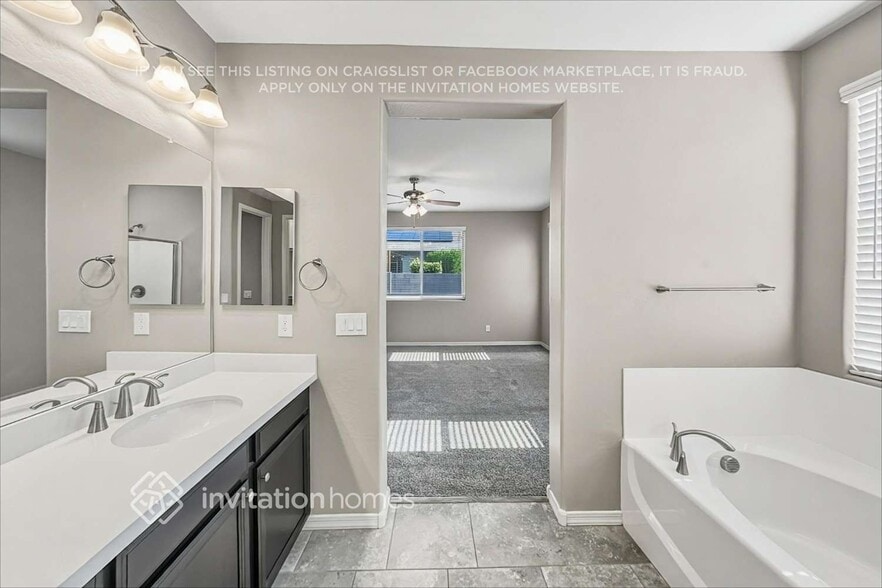 Building Photo - 19018 W Yucatan Dr