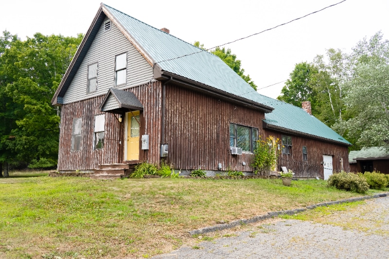 Building Photo - 303 Mccard Rd