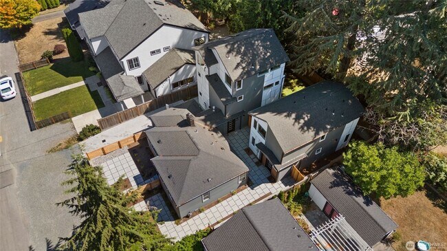 Building Photo - 2bd/1.75ba Seattle Condo