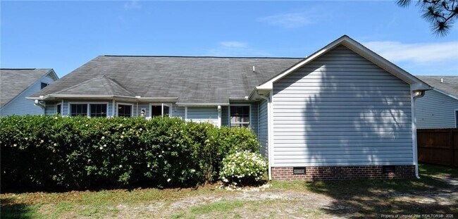 Building Photo - 3019 Burton Dr
