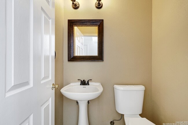 Building Photo - 14110 Soapberry Cove