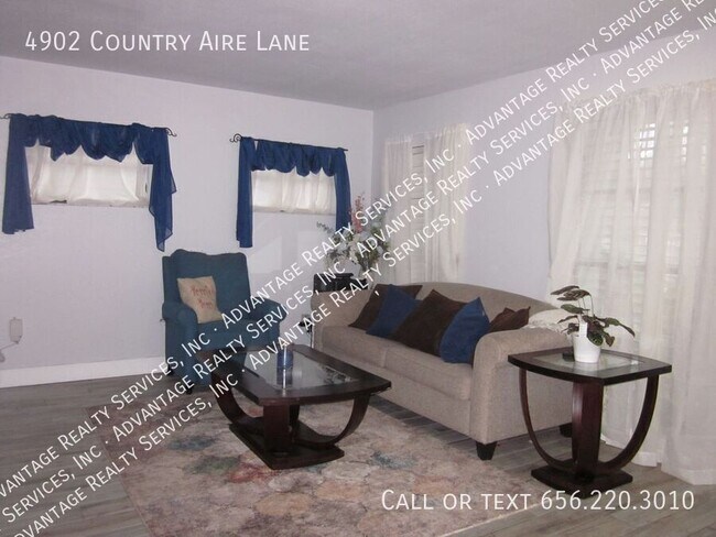 Building Photo - 4902 Country Aire Ln