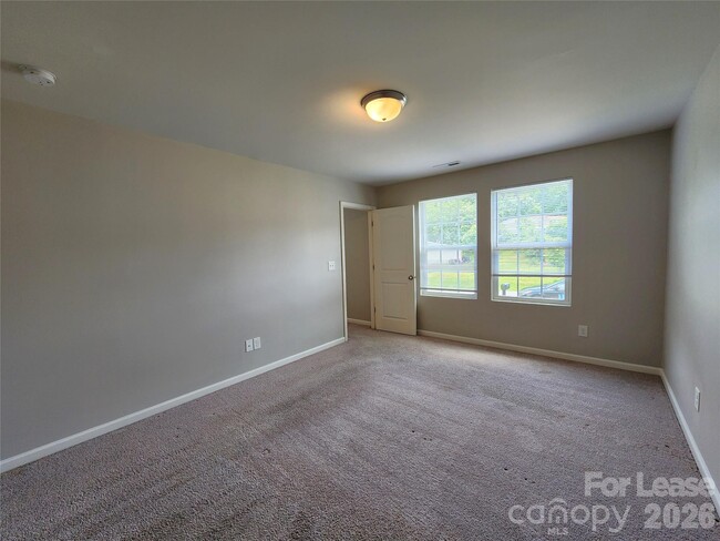 Building Photo - 1127 Oswald T Dr