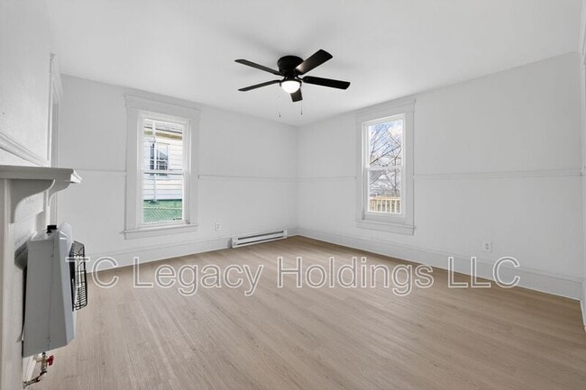 Building Photo - 1013 N 15th St