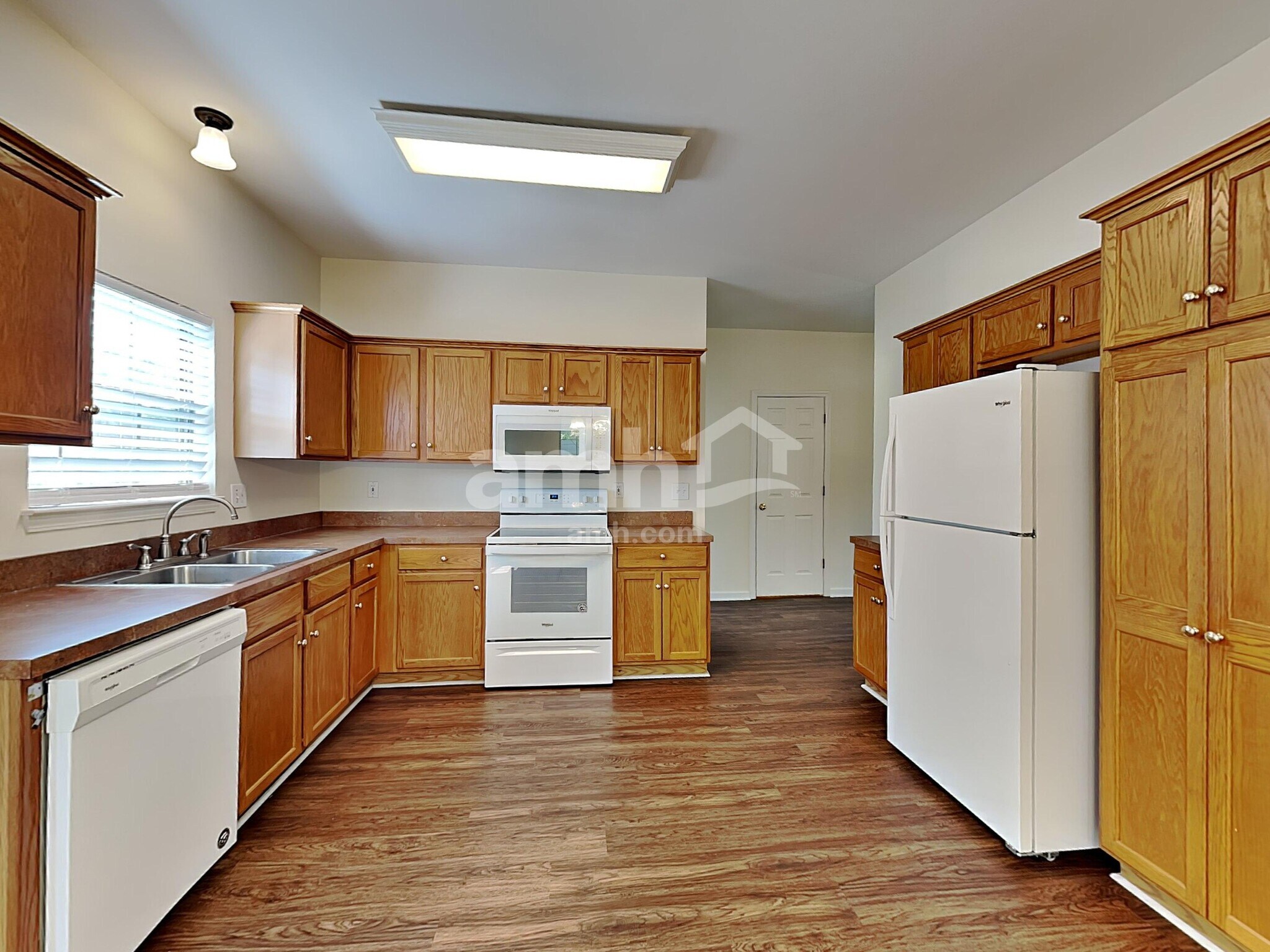 Building Photo - 8146 Coley Davis Rd