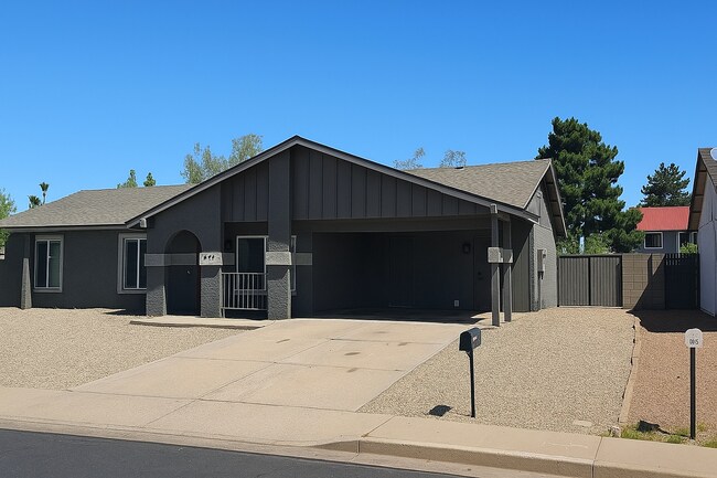 Building Photo - 642 W Plata Ave