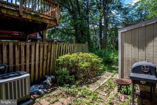 Building Photo - 7216 Lost Spring Ct