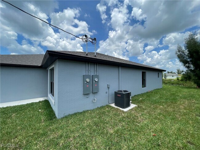 Building Photo - 1419 Gleason Pkwy
