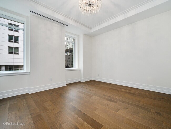 Building Photo - 435 N Michigan Ave